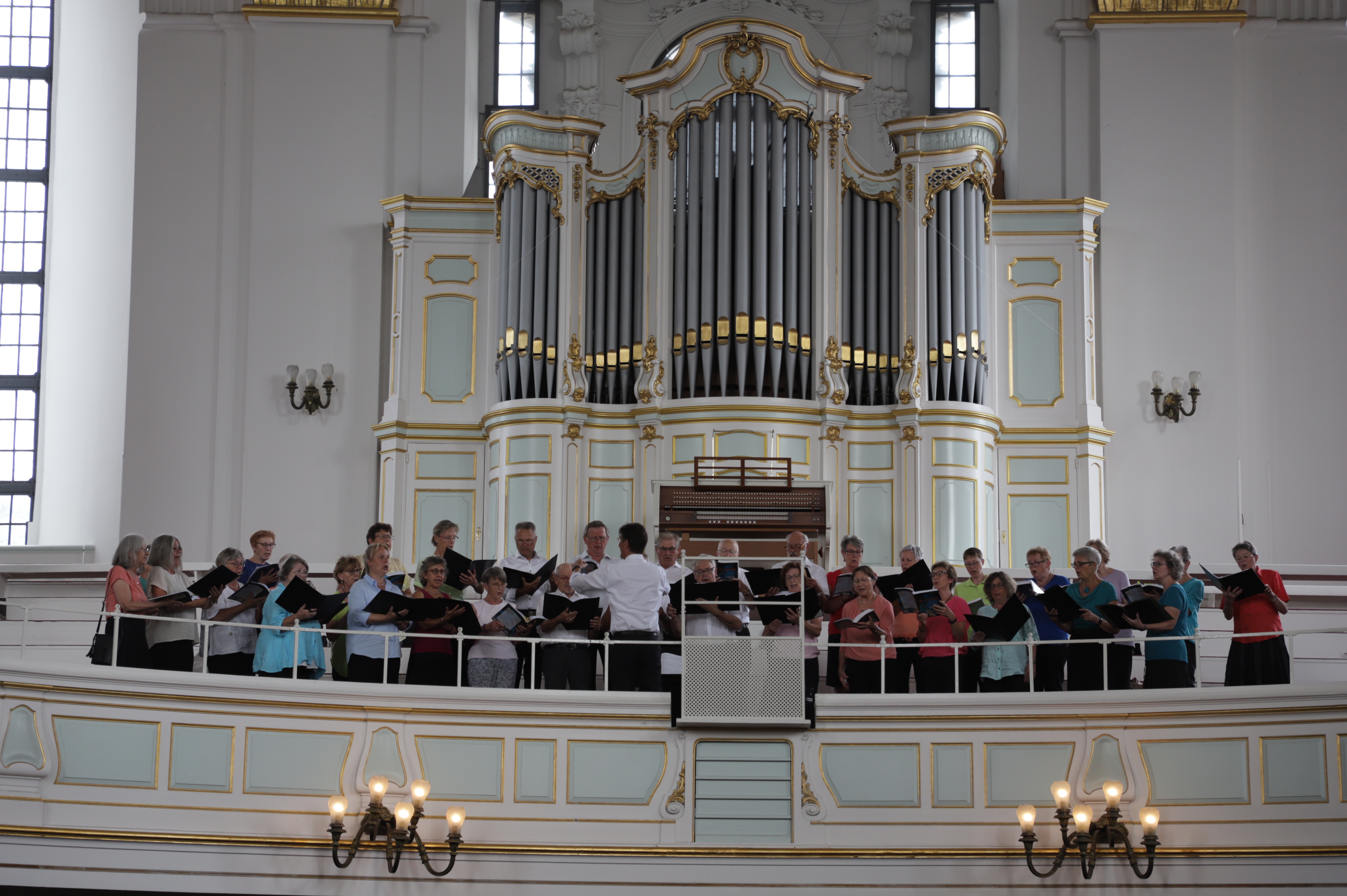 Chorakademie bietet wieder Chorreisen an – gelungene Fahrt nach Hamburg